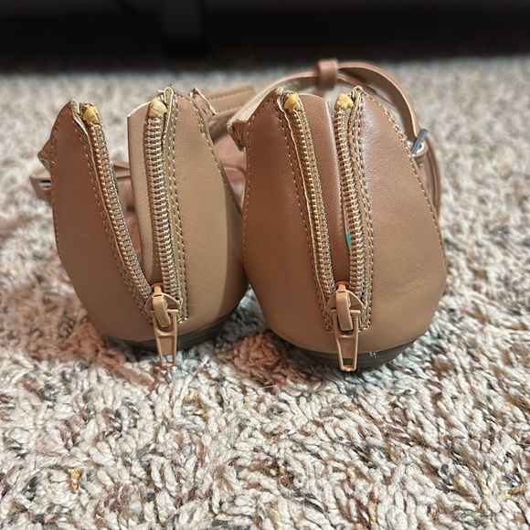 Taupe/Silver sandals - Picture 4 of 6